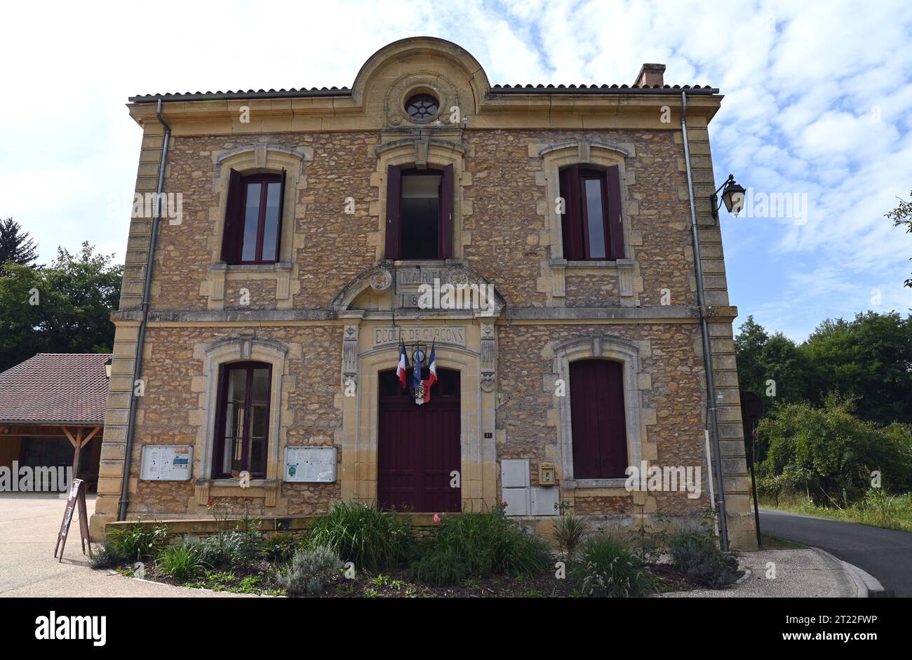 La mairie (mairie) dans la petite commune d'Urval en Dordogne. La Mairie est une partie importante de l'administration civique française. Banque D'Images