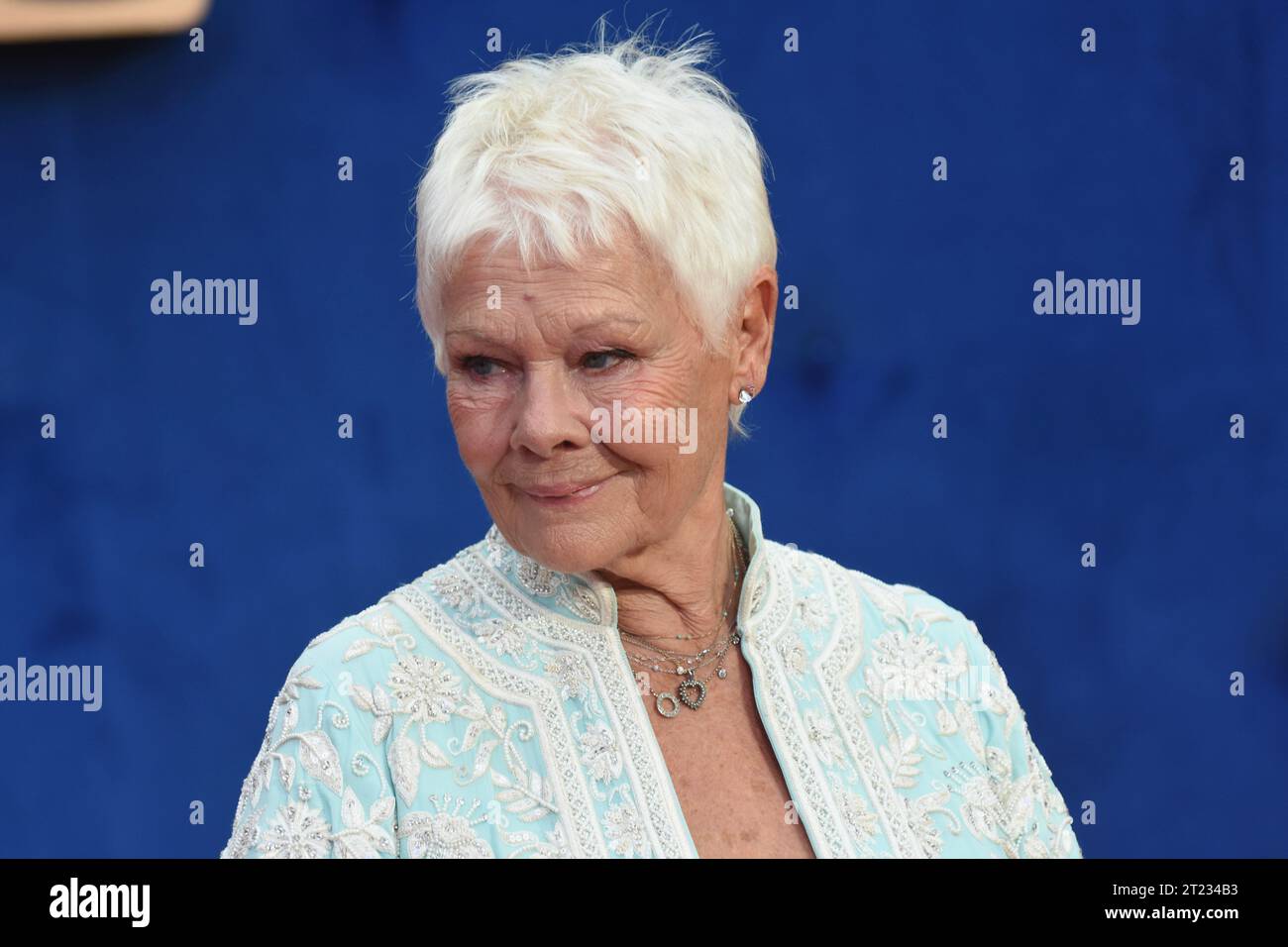 Dame Judi Dench, 'Victoria & Abdull' - première britannique, Odeon Leicester Square, Londres, Royaume-Uni Banque D'Images