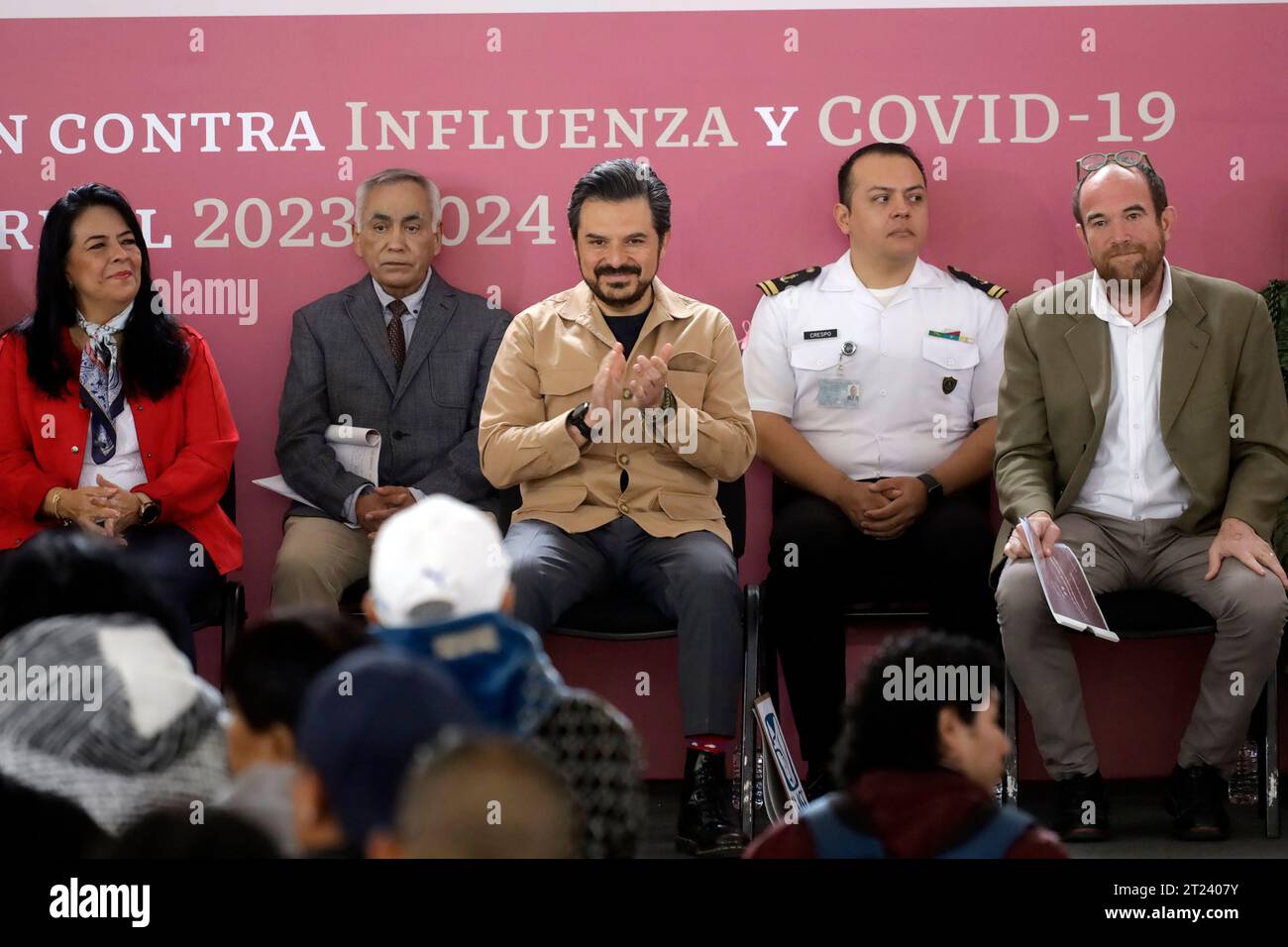 Mexico, Mexique. 16 octobre 2023. Le directeur de l'Institut mexicain de sécurité sociale, Zoe Robledo au début de la campagne nationale de vaccination contre la grippe et le Covid dans le module de vaccination au Monument à la Révolution à Mexico. Le 16 octobre 2023 à Mexico, Mexique (crédit image : © Luis Barron/eyepix via ZUMA Press Wire) USAGE ÉDITORIAL SEULEMENT! Non destiné à UN USAGE commercial ! Banque D'Images