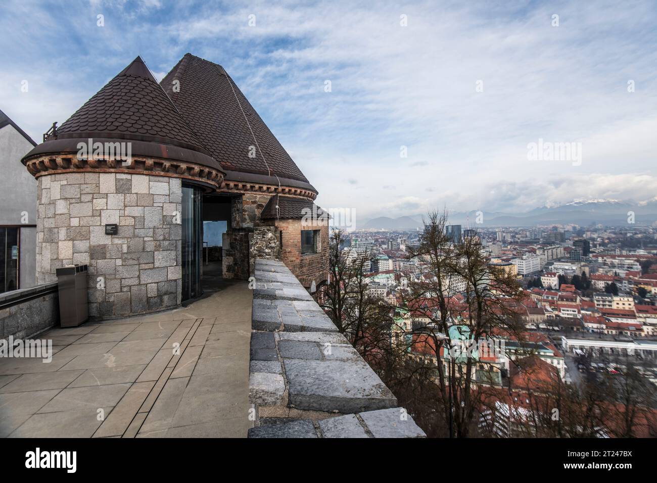 Château de Ljubljana, intérieur neigé en hiver. Slovénie Banque D'Images