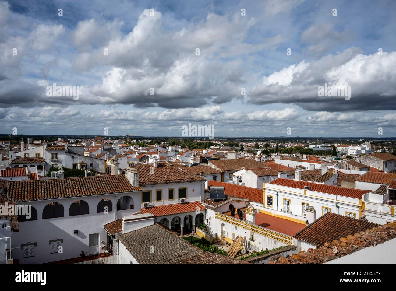 Toits et paysage urbain de la vieille ville d'Evora, Alentejo, Portugal Banque D'Images