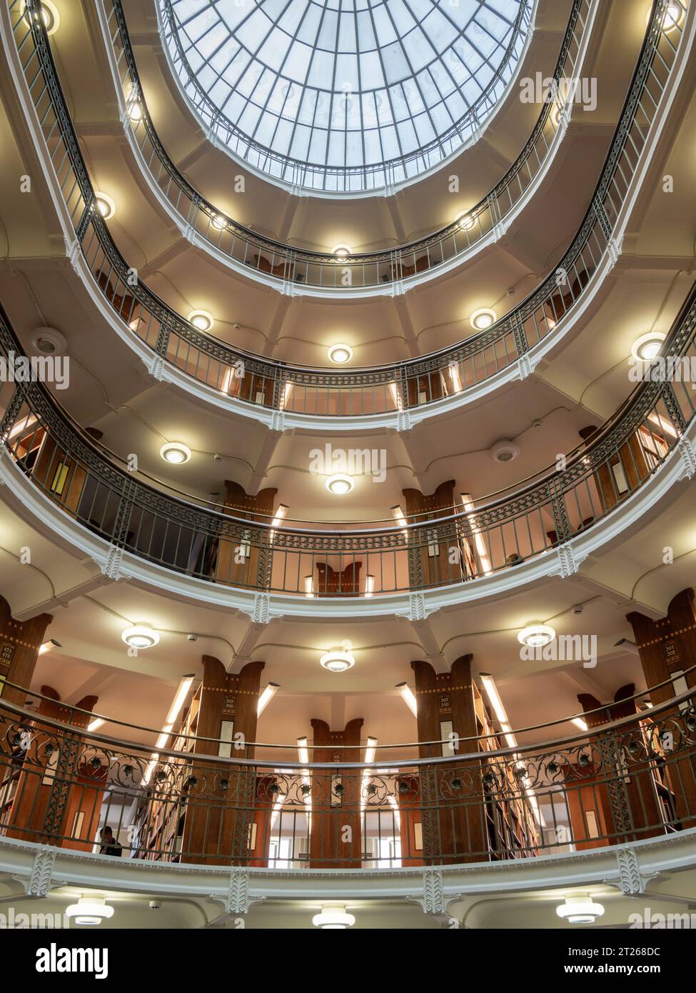 Salle de rotonde, Bibliothèque nationale Kansalliskirjasto, Helsinki, Finlande Banque D'Images