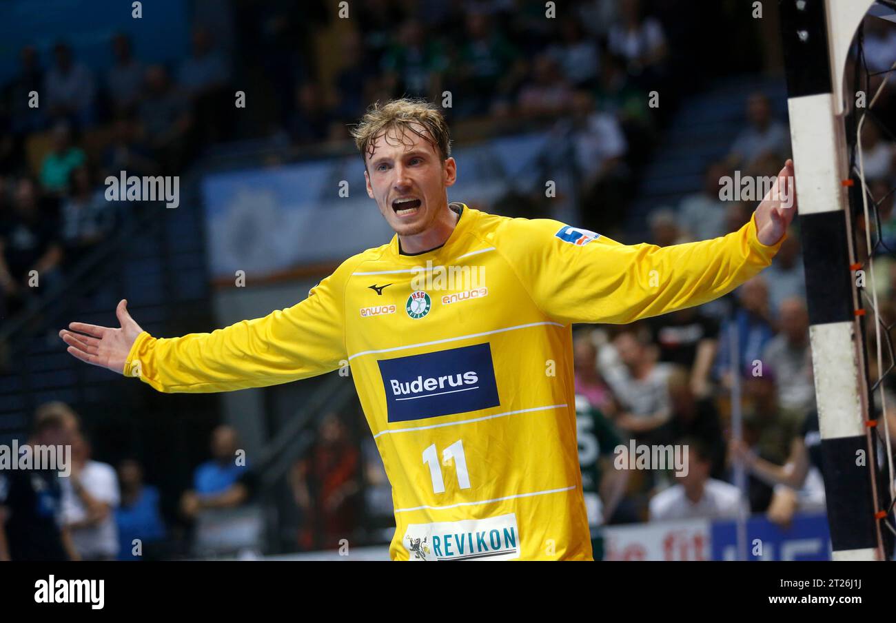 Wetzlar, Buderus Arena, 13.10.23 : Fassungslosigkeit BEI till Klimpke (Wetzlar) beim 1. Handball Bundesliga Spiel HSG Wetzlar vs Bergischer HC. Banque D'Images