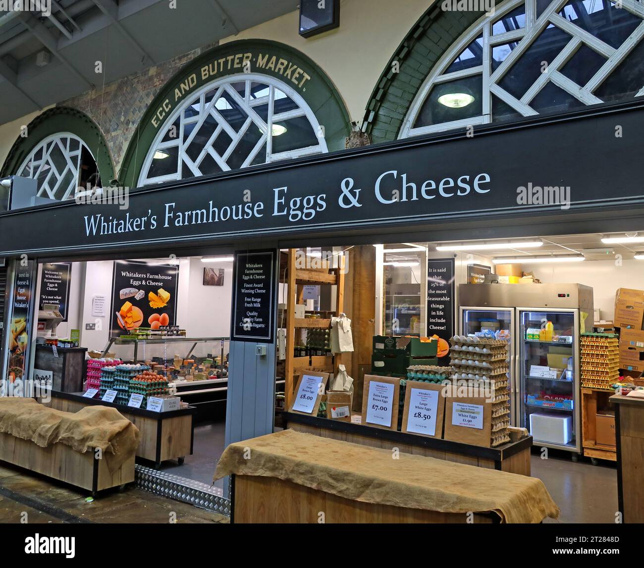 Egg and Butter Market - Whitakers à Leeds City Kirkgate Markets, Leeds Kirkgate Market, Kirkgate, Leeds, West Yorkshire, ANGLETERRE, ROYAUME-UNI, LS2 7HN Banque D'Images