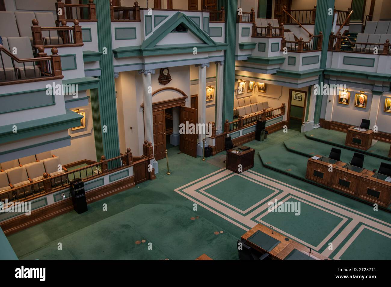 La salle de réunion à l'intérieur de l'édifice de la Confédération provinciale à St. John's, Terre-Neuve-et-Labrador, Canada Banque D'Images