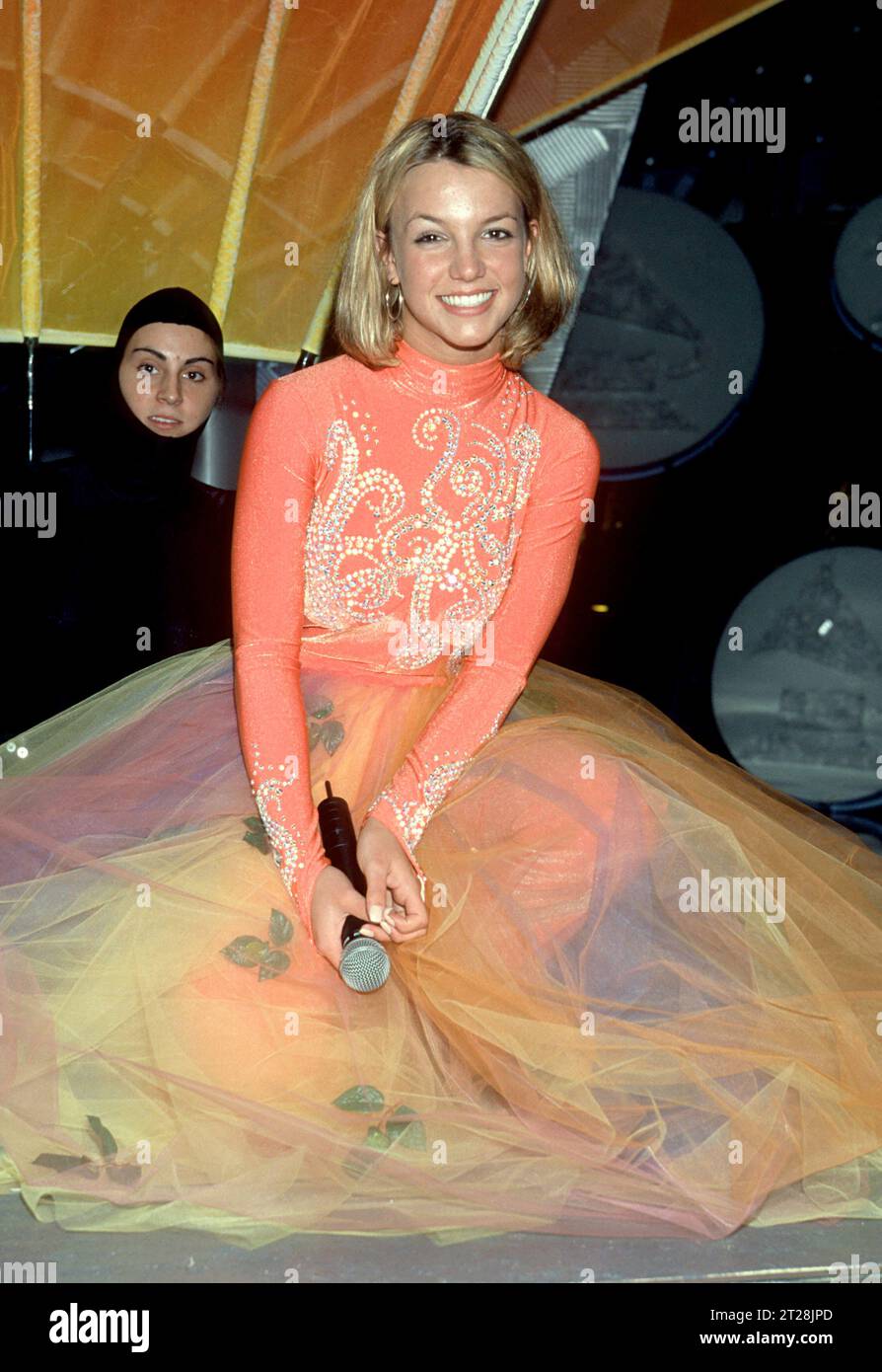 Britney Spears aux Grammy Awards 2000 crédit : Ron Wolfson / MediaPunch Banque D'Images