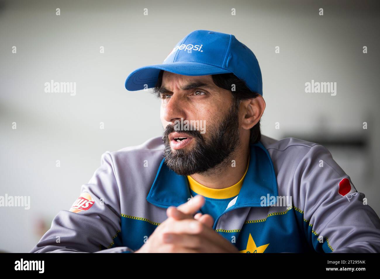 Le capitaine de cricket pakistanais Misbah-ul-Haq, photographié au Worcestershire Cricket Club. Banque D'Images