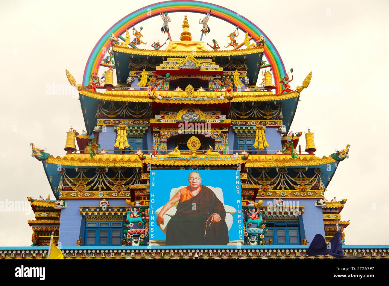 5 août 2018, Coorg, Karnataka. Namdroling Monastery de Coorg. Statues dans un célèbre monastère bouddhiste du sud de l'inde également connu sous le nom de Temple d'Or. Banque D'Images