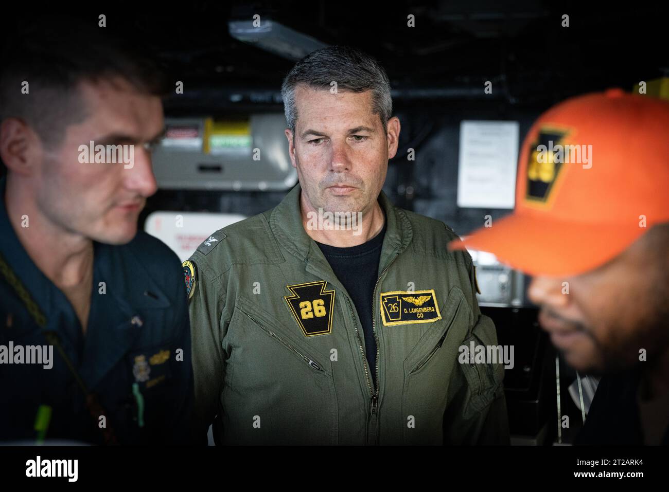 La NASA et le ministère de la Défense ont effectué le test de récupération en cours 10 (URT-10) au large de San Diego le 31 juillet 2023, en utilisant l'article Crew module test, une maquette Orion à grande échelle, pour pratiquer les procédures de récupération d'Artemis II. URT-10 est le 10ème test de récupération d'Artemis et le premier test opérationnel complet avec la participation du DoD. Banque D'Images