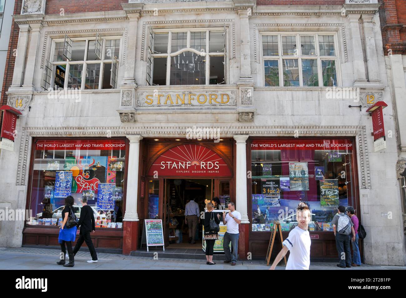 Londres, Royaume-Uni - 5 juillet 2008 : niché dans le cœur historique de Londres, Royaume-Uni, se dresse Stanfordsâ€ »un havre enchanteur, où se trouve la plus grande collection du monde Banque D'Images