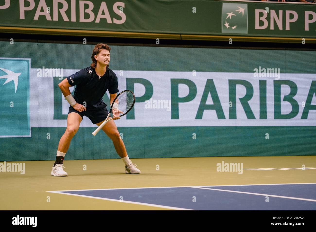 Stockholm, Kungliga tennishallen, JJ Wolf contre Laslo Djere JJ Wolf Banque D'Images