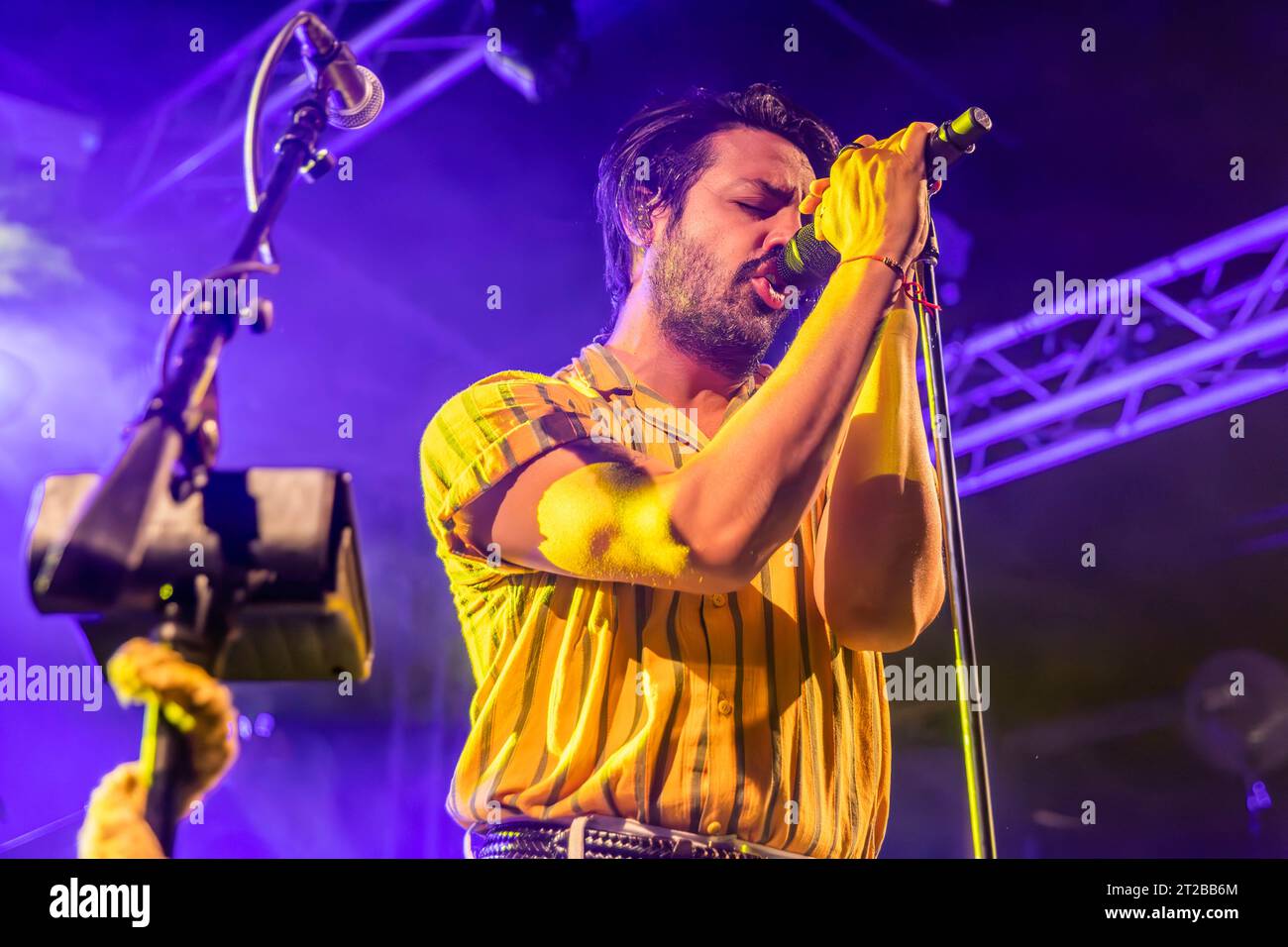 Milan Italie. 17 octobre 2023. Le groupe américain YOUNG THE GIANT se produit en direct sur scène au Circolo Magnolia lors du 'UK & European Tour 2023'. Banque D'Images