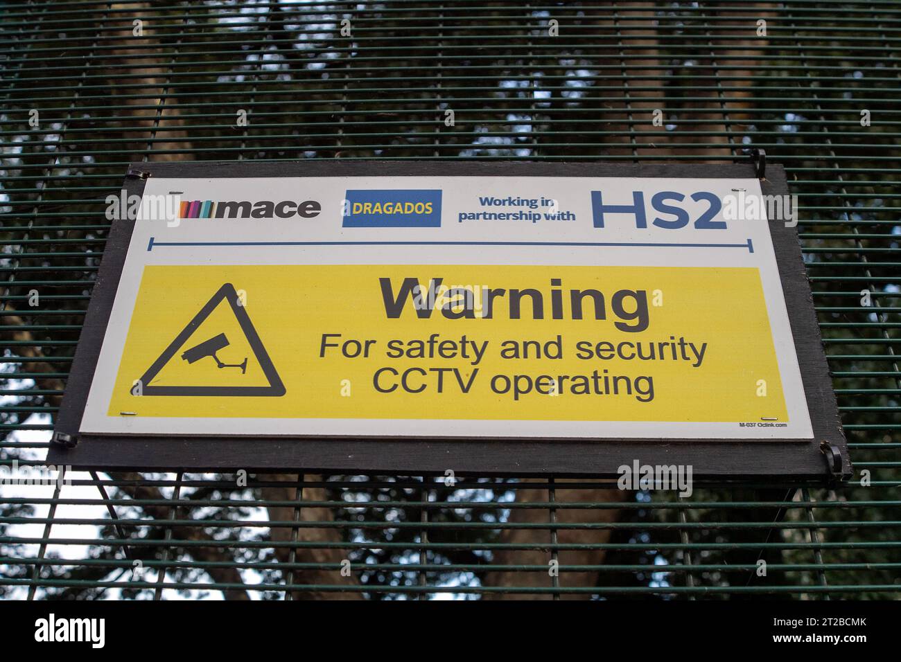 Euston, Londres, Royaume-Uni. 17 octobre 2023. Travaux de construction et de construction HS2 sur les sites HS2 High Speed Rail Euston à Londres. Il a été signalé que le chemin de fer HS2 phase 1 ira seulement jusqu'à Old Oak Common et non Euston comme prévu, à moins que des investisseurs privés tiers ne puissent lever suffisamment de fonds pour cela. Le Premier ministre Rishi Sunak a récemment annoncé l'annulation de la phase 2 du HS2 High Speed Rail Northern Leg de Birmingham à Manchester. Au lieu de cela, l'argent sera utilisé pour l'infrastructure ferroviaire si nécessaire dans le Nord et l'amélioration des routes dans toute l'Angleterre. Crédit : Maureen McLean/Alam Banque D'Images