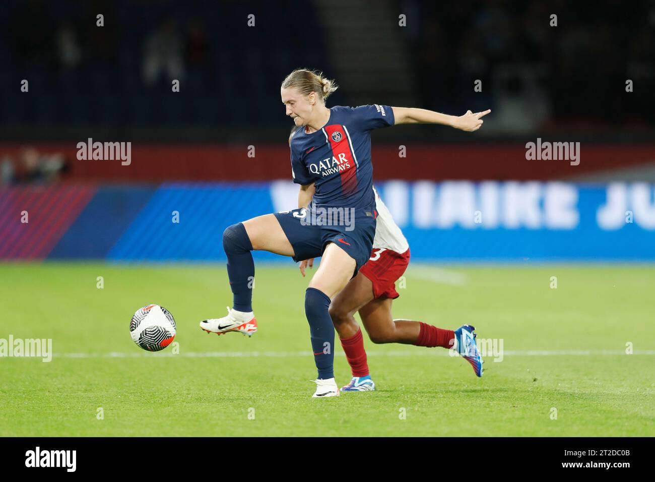 Paris, France. 18 octobre 2023. Clare Hunt (PSG) football/football : UEFA Women's Champions League Round2 match de 2e manche entre le Paris Saint-Germain féminin 3-1 Manchester United WFC au Parc des Princes à Paris, France . Crédit : Mutsu Kawamori/AFLO/Alamy Live News Banque D'Images