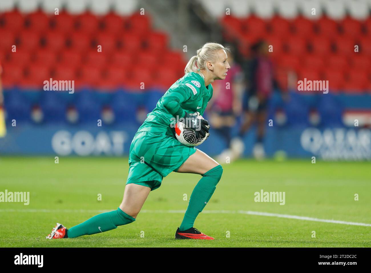 Paris, France. 18 octobre 2023. Katarzyna Kiedrzynek (PSG) football/football : UEFA Women's Champions League Round2 2e match entre le Paris Saint-Germain féminin 3-1 Manchester United WFC au Parc des Princes à Paris, France . Crédit : Mutsu Kawamori/AFLO/Alamy Live News Banque D'Images