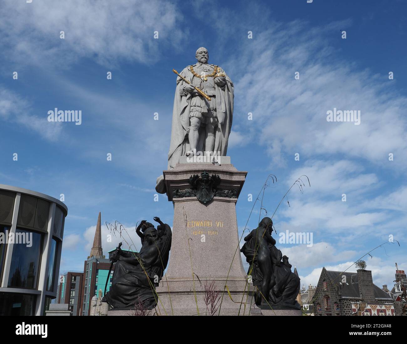 Statue du roi Édouard VII par les sculpteurs Alfred Drury et James Philip vers 1914 à Aberdeen, Royaume-Uni Banque D'Images