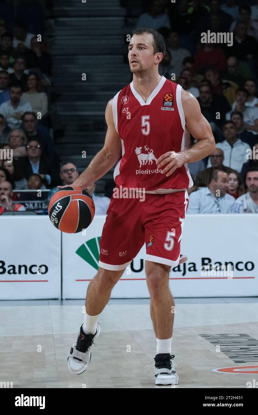 Kevin Pangos de EA7 Emporio Armani Milan réagit lors du match de Turkish Airlines Euroleague entre le Real Madrid et EA7 Emporio Armani Milan à WiZi Banque D'Images