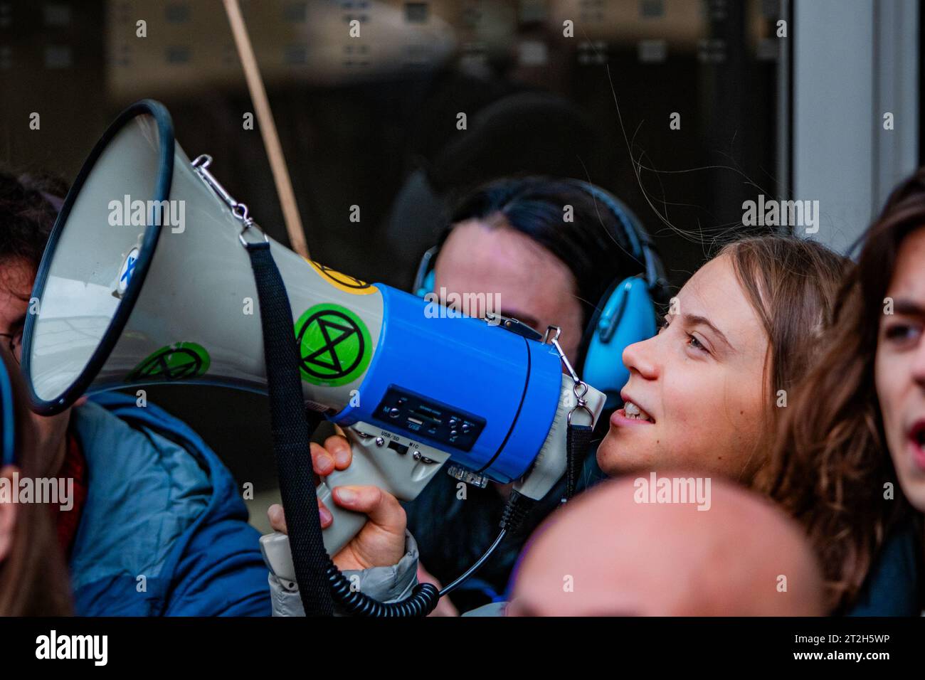 GRETA Thunberg se joint aux militants de Fossil Free London dans des marches de protestation et des actions directes Banque D'Images