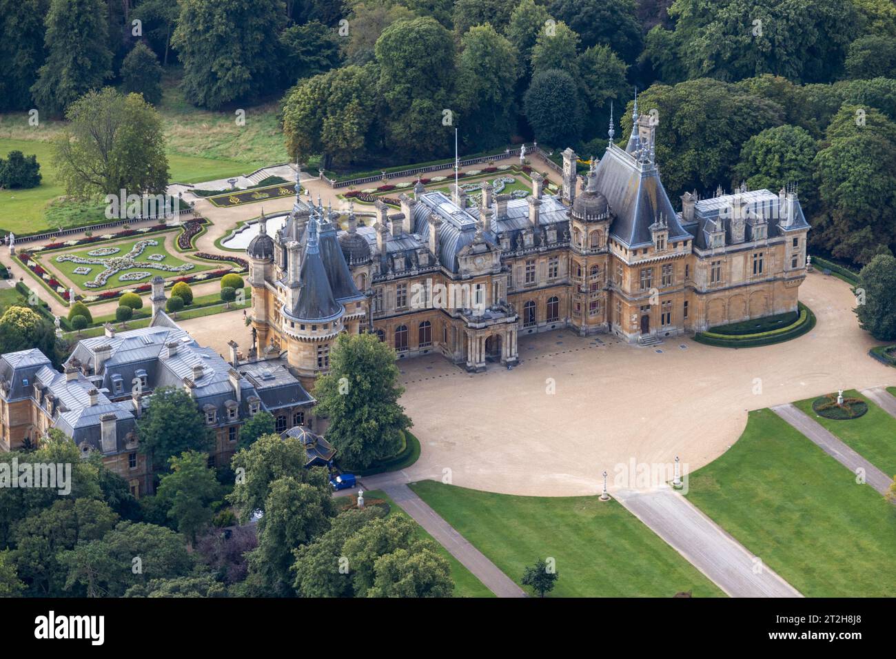 Waddesdon Manor, un magnifique château de la Renaissance française niché au cœur de la campagne du Buckinghamshire, possède une histoire opulente comme le FO Banque D'Images