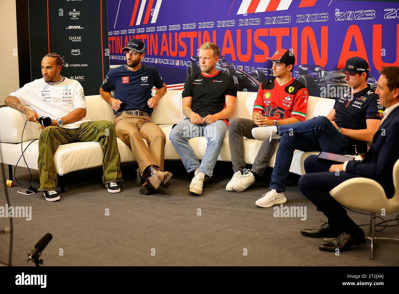 Austin, Vereinigte Staaten. 19 octobre 2023. 19 octobre 2023, circuit des Amériques, Austin, Grand Prix de Formule 1RTP des États-Unis 2023, dans l'image Lewis Hamilton (GBR), Mercedes-AMG Petronas Formula One Team, Daniel Ricciardo (AUS), Scuderia AlphaTauri, Kevin Magnussen (DNK), Moneygram Haas F1 Team, Charles Leclerc (MCO), Scuderia Ferrari, Max Verstappen (NLD), crédit Oracle Red Bull Racing : dpa/Alamy Live News Banque D'Images