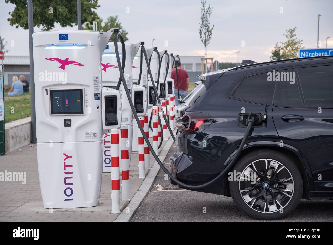 Station de recharge pour véhicules électriques Ionity à Hepberg, Allemagne © Wojciech Strozyk / Alamy stock photo Banque D'Images