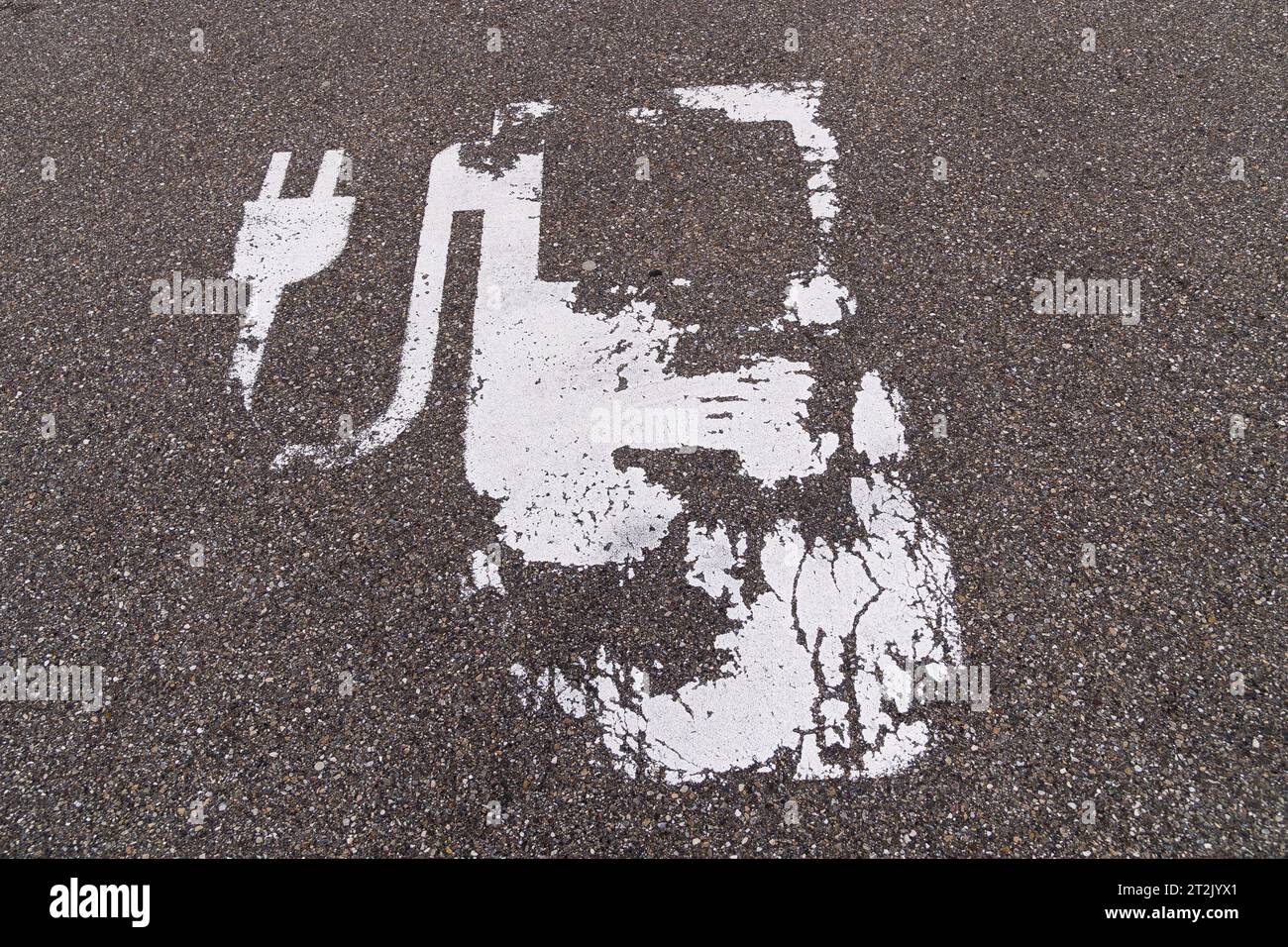 Station de recharge pour véhicules électriques à Hepberg, Allemagne © Wojciech Strozyk / Alamy stock photo Banque D'Images