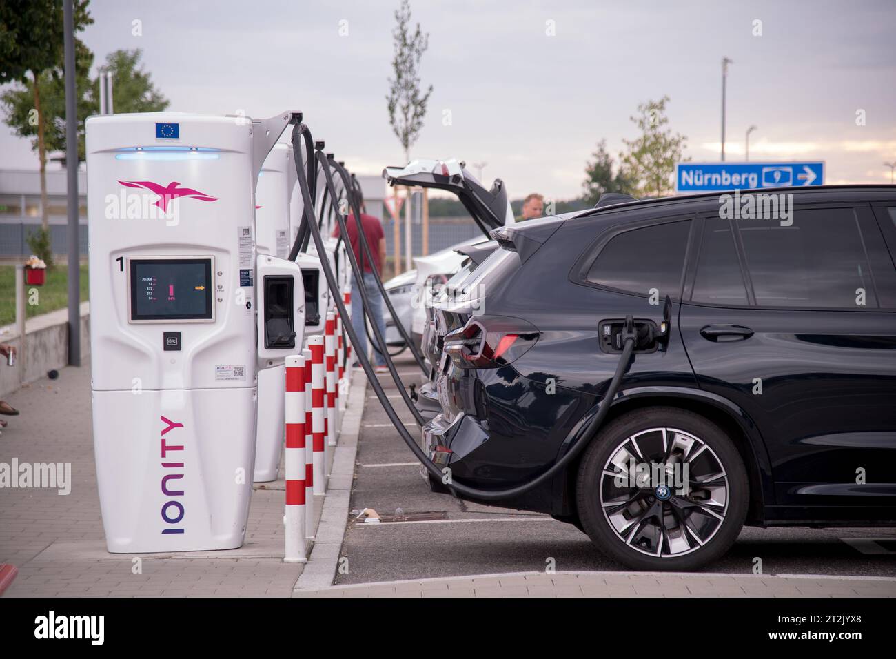 Station de recharge pour véhicules électriques Ionity à Hepberg, Allemagne © Wojciech Strozyk / Alamy stock photo Banque D'Images