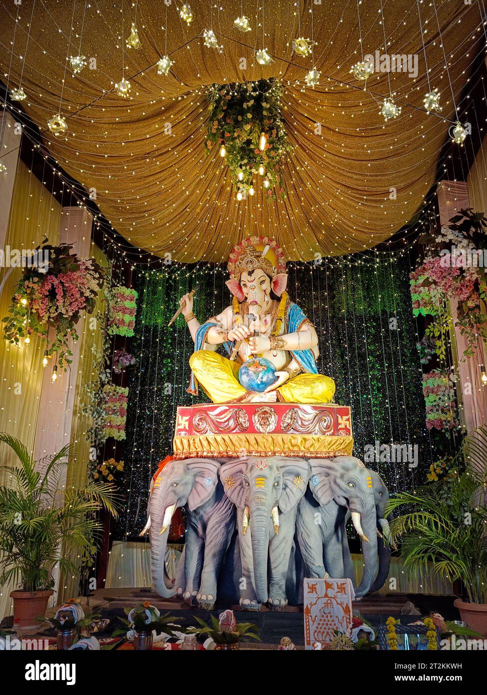 Joyeux Ganesh Chaturthi - Photographie du Seigneur ganapati Idol Banque D'Images