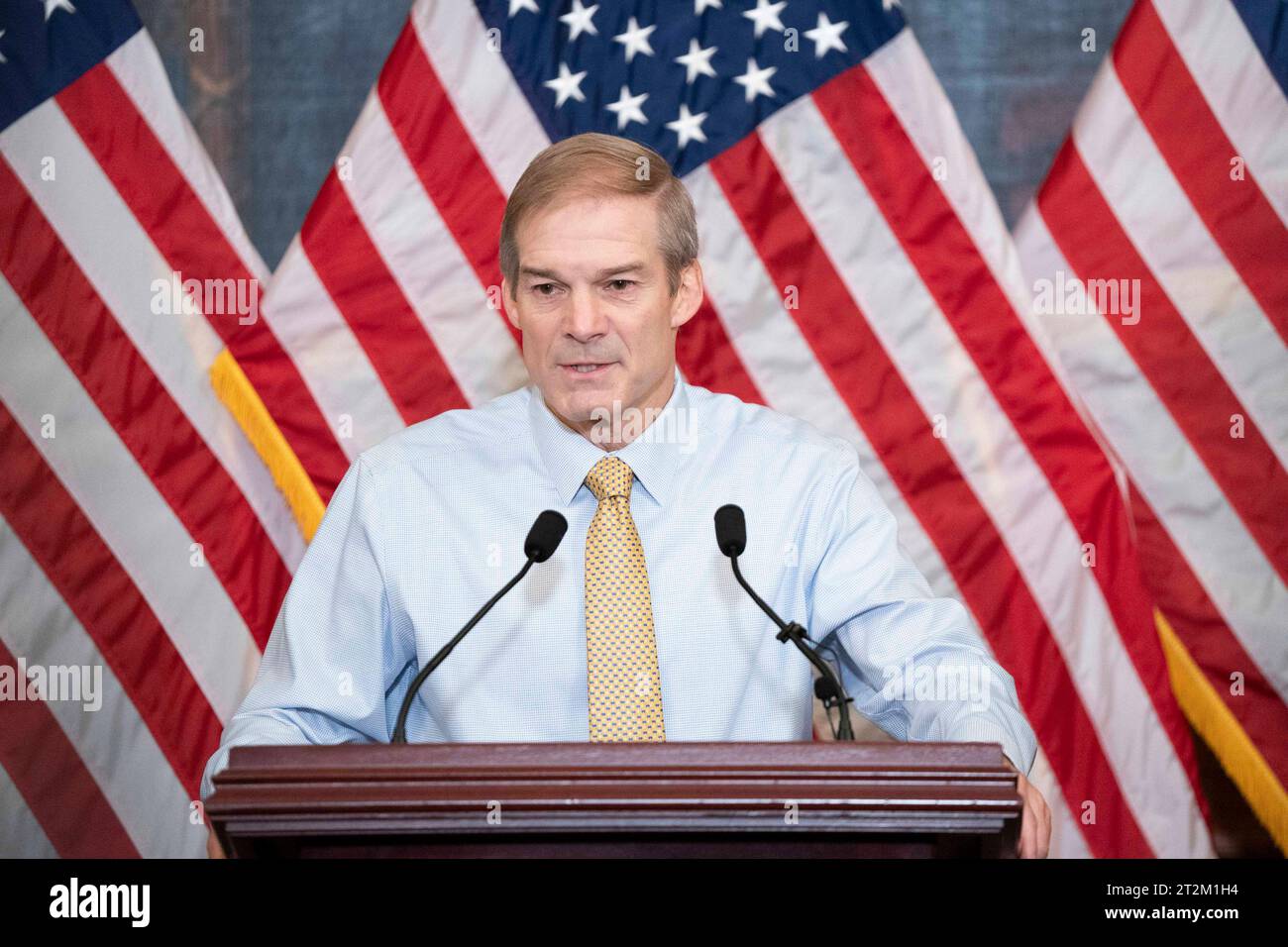 Washington, États-Unis. 20 octobre 2023. Le représentant Jim Jordan, R-OH, candidat républicain au poste de président de la Chambre, prend la parole lors d'une conférence de presse avant un troisième tour de scrutin pour élire un nouveau président au Capitole des États-Unis à Washington, DC le vendredi 20 octobre 2023. La Chambre est sans orateur depuis octobre 4, lorsque l'ancien président de la Chambre Kevin McCarthy, R-CA, a été évincé par un petit groupe de députés conservateurs de son propre parti. Photo Bonnie Cash/UPI crédit : UPI/Alamy Live News Banque D'Images