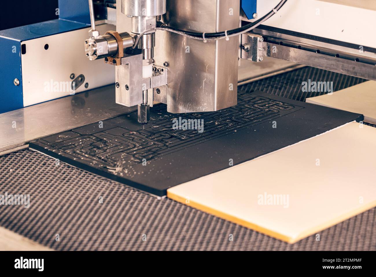 Machine de découpe au jet d'eau CNC technologie industrielle moderne. Banque D'Images
