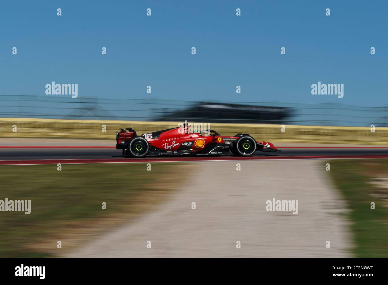 Austin, États-Unis. 20 octobre 2023. Charles Leclerc, pilote de Formule 1 de Monaco de la Scuderia Ferrari en action lors de la première séance d'essais libres du Grand Prix de Formule 1 des États-Unis sur le circuit des Amériques à Austin, Texas, le vendredi 20 octobre 2023. Photo de Greg Nash/UPI crédit : UPI/Alamy Live News Banque D'Images