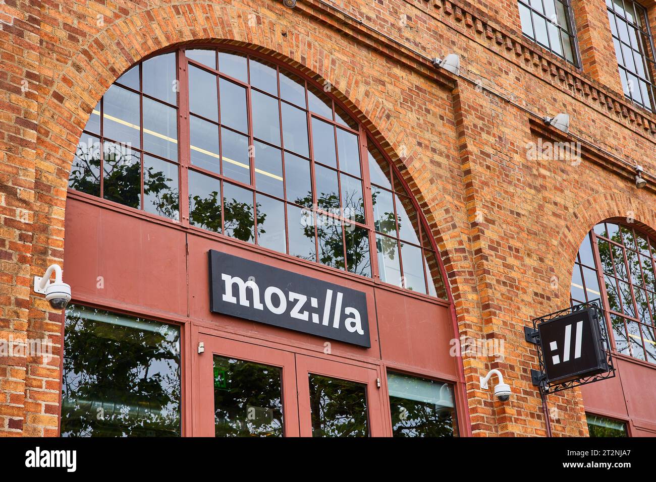 Mozilla signe sur brique et mortier bâtiment pour le siège de Firefox Banque D'Images