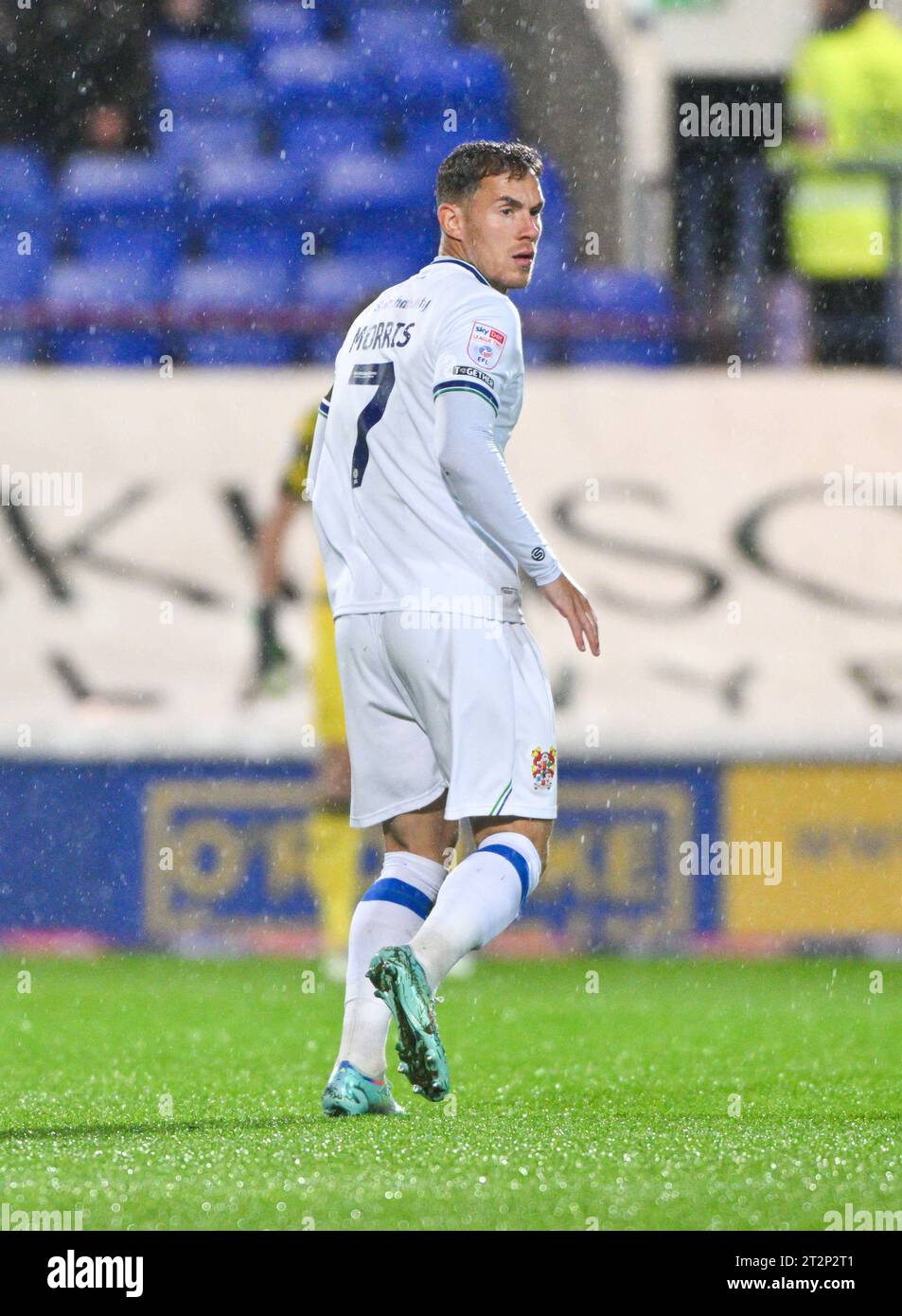 Birkenhead, Royaume-Uni. 20 octobre 2023. Kieron Morris 7# de Tranmere Rovers football Club, lors du match Sky Bet League 2 Tranmere Rovers vs Doncaster Rovers à Prenton Park, Birkenhead, Royaume-Uni, le 20 octobre 2023 (photo de Cody Froggatt/News Images) à Birkenhead, Royaume-Uni le 10/20/2023. (Photo de Cody Froggatt/News Images/Sipa USA) crédit : SIPA USA/Alamy Live News Banque D'Images