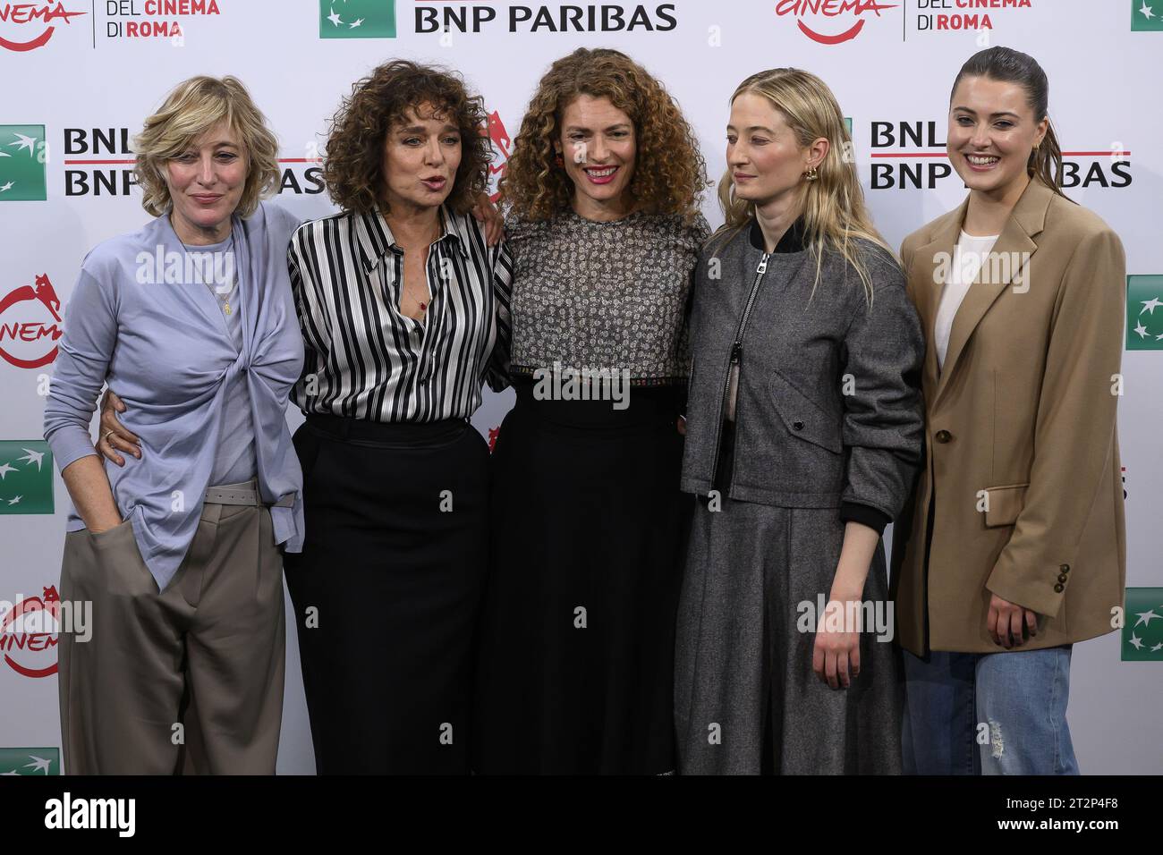 Valeria Bruni Tedeschi, Valeria Golino, Ginevra Elkann, Alba Rohrwacher et Sofia Panizzi assistent à un Photocall pour le film « te lo avevo detto » Banque D'Images