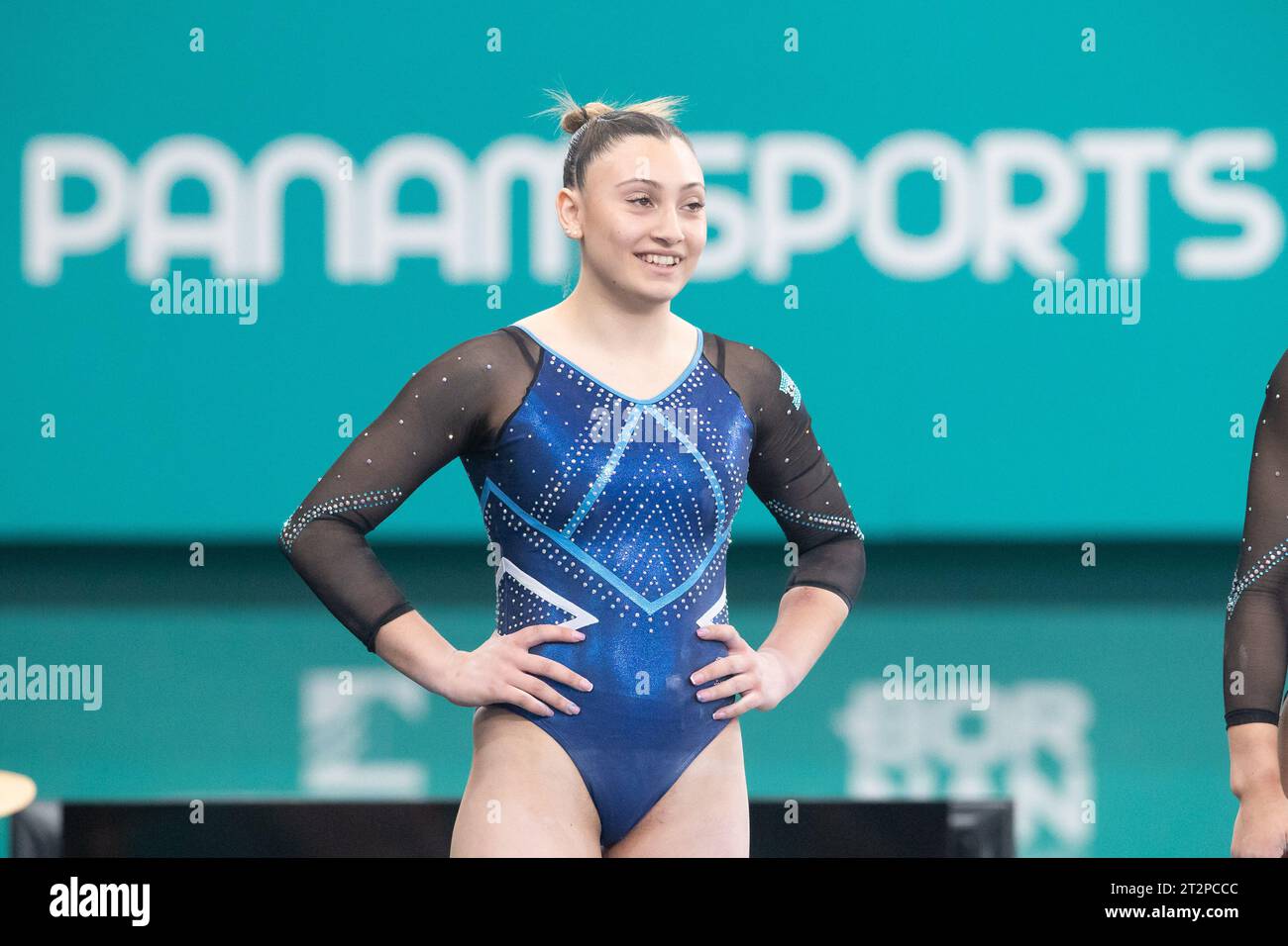 Santiago, Chili. 19 octobre 2023. Leila Martinez d'Argentine lors de l'entraînement au podium féminin de gymnastique artistique aux Jeux panaméricains de Santiago 2023, qui ont eu lieu au Centro de Deportes colectivos à Santiago, Chili. Daniel Lea/CSM/Alamy Live News Banque D'Images
