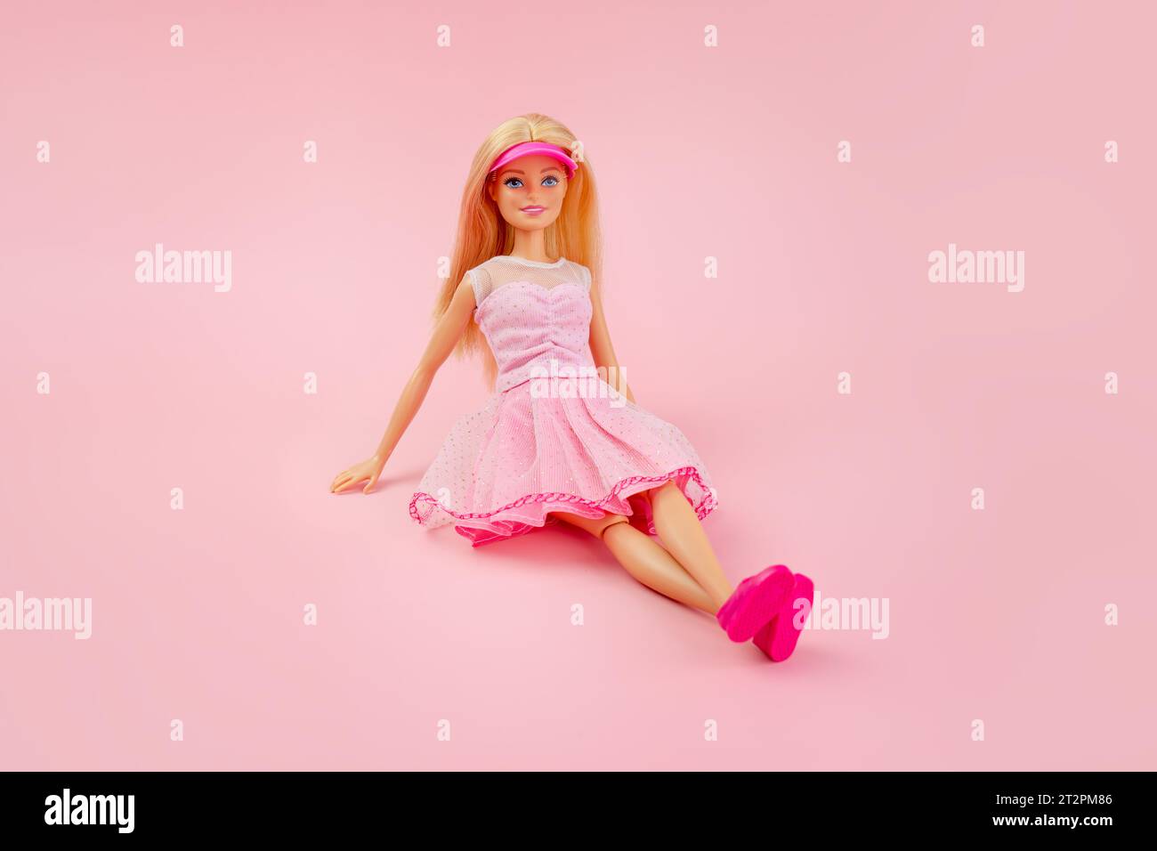 Poupée Barbie : Princesse chevelure magique : Blonde et rose - Jeux et