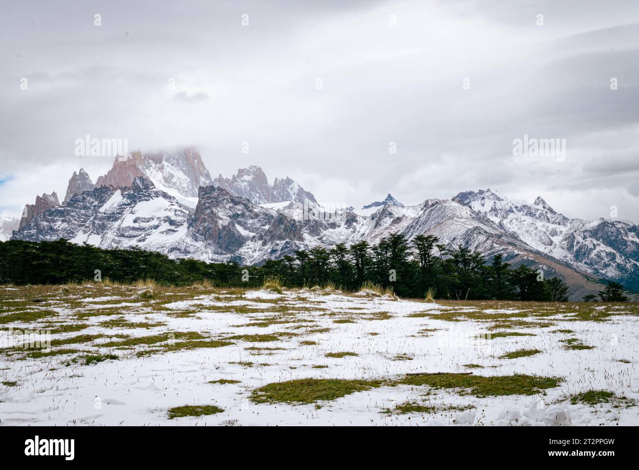 Vue sur le paysage de loma del pliegue tumbado trekking en Argentine Banque D'Images