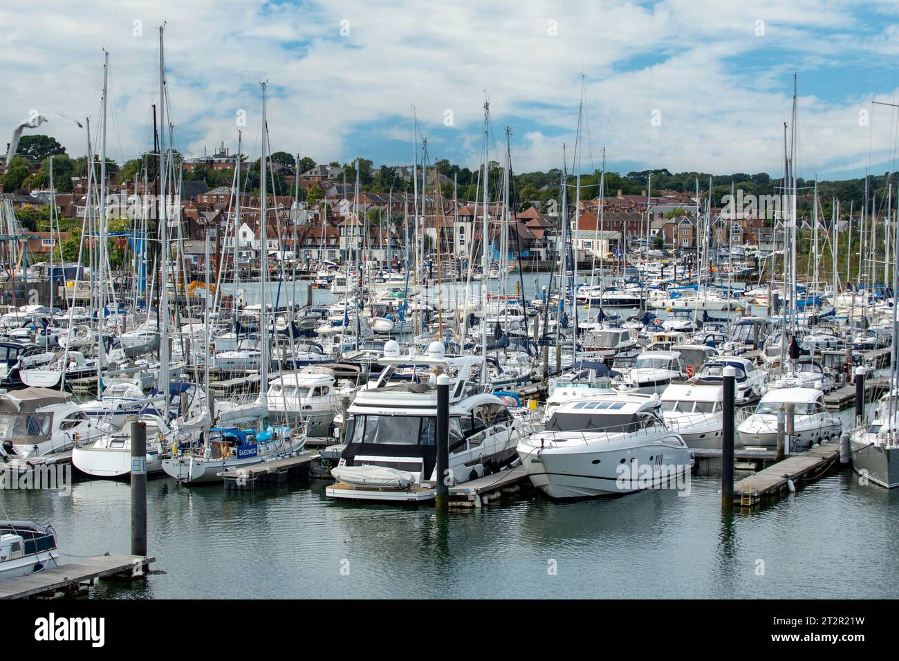 Marina à Lymington, Hampshire, Angleterre Banque D'Images