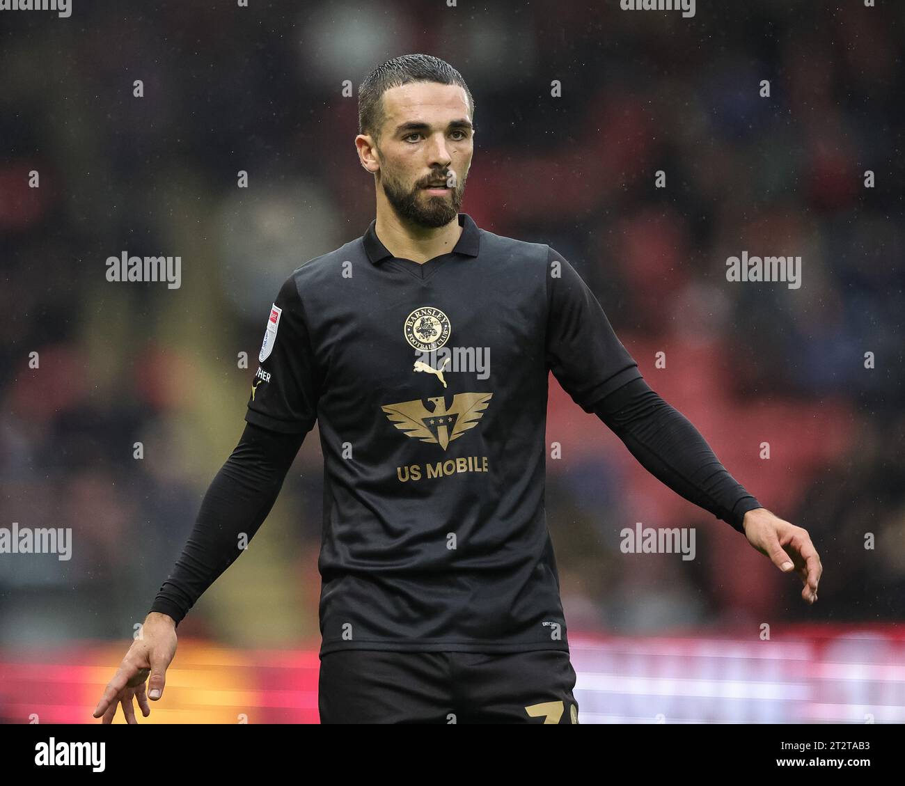 Londres, Royaume-Uni. 21 octobre 2023. Adam Phillips #30 de Barnsley lors du match Sky Bet League 1 Leyton Orient vs Barnsley au Matchroom Stadium, Londres, Royaume-Uni, le 21 octobre 2023 (photo de Mark Cosgrove/News Images) à Londres, Royaume-Uni le 10/21/2023. (Photo de Mark Cosgrove/News Images/Sipa USA) crédit : SIPA USA/Alamy Live News Banque D'Images