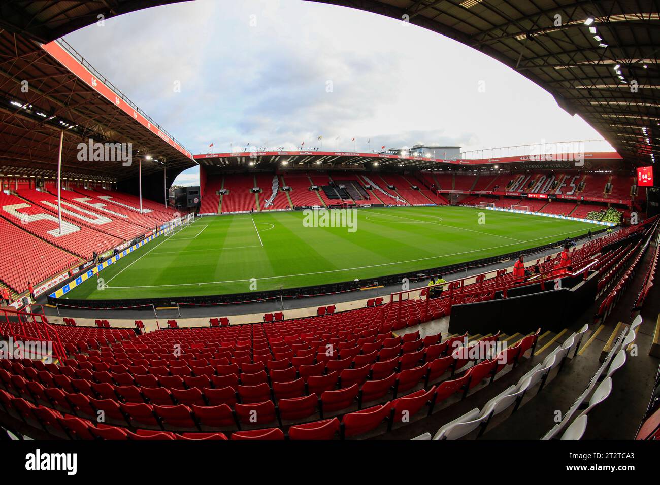 Sheffield, Royaume-Uni. 21 octobre 2023. Vue de l'intérieur du stade avant le match de Premier League Sheffield United vs Manchester United à Bramall Lane, Sheffield, Royaume-Uni, 21 octobre 2023 (photo de Conor Molloy/News Images) à Sheffield, Royaume-Uni le 10/21/2023. (Photo de Conor Molloy/News Images/Sipa USA) crédit : SIPA USA/Alamy Live News Banque D'Images