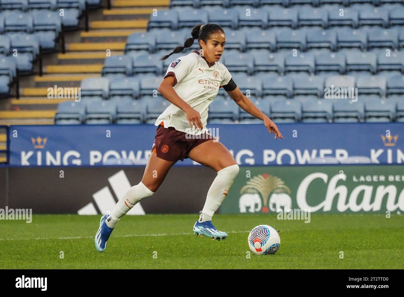Leicester, Royaume-Uni. 21 octobre 2023. Leicester, Angleterre, 21 octobre 2023 : Mary Fowler (8 Manchester City) sur le ballon lors du match de Barclays FA Womens Super League entre Leicester City et Manchester City au King Power Stadium à Leicester, Angleterre (Natalie Mincher/SPP) crédit : SPP Sport Press photo. /Alamy Live News Banque D'Images