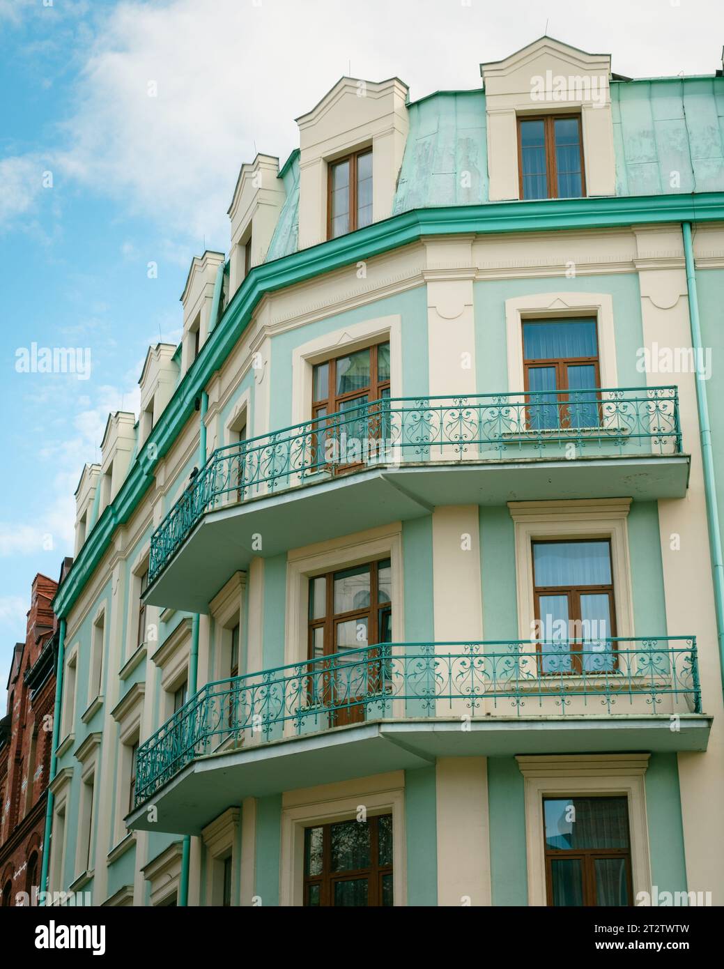 Architecture colorée de l'Hôtel Matejko, Kraków, Pologne Banque D'Images