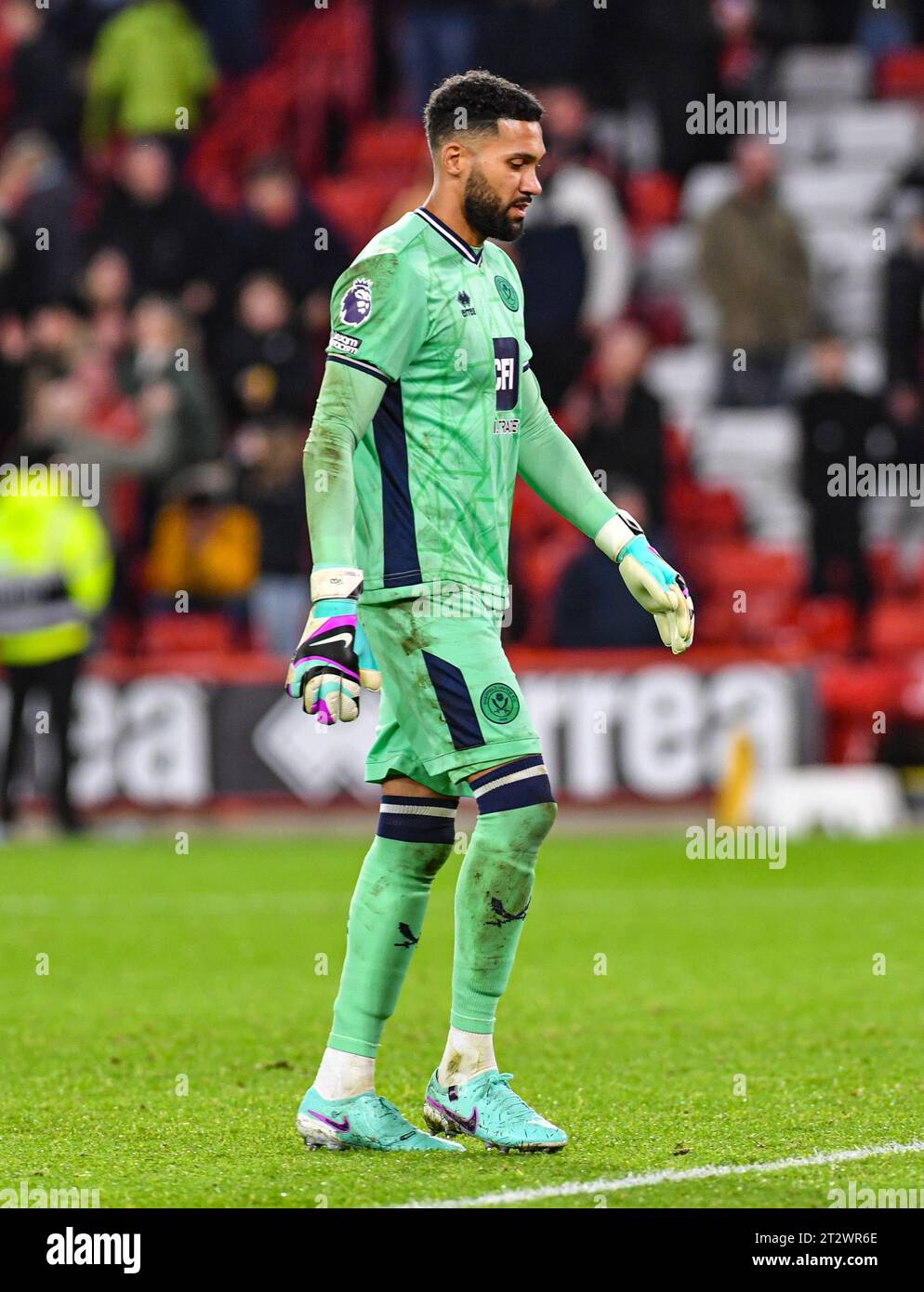 Bramall Lane, Sheffield, Royaume-Uni. 21 octobre 2023. Premier League football, Sheffield United contre Manchester United ; Wes Foderingham de Sheffield a déprimé après le coup de sifflet final Credit : action plus Sports/Alamy Live News Banque D'Images