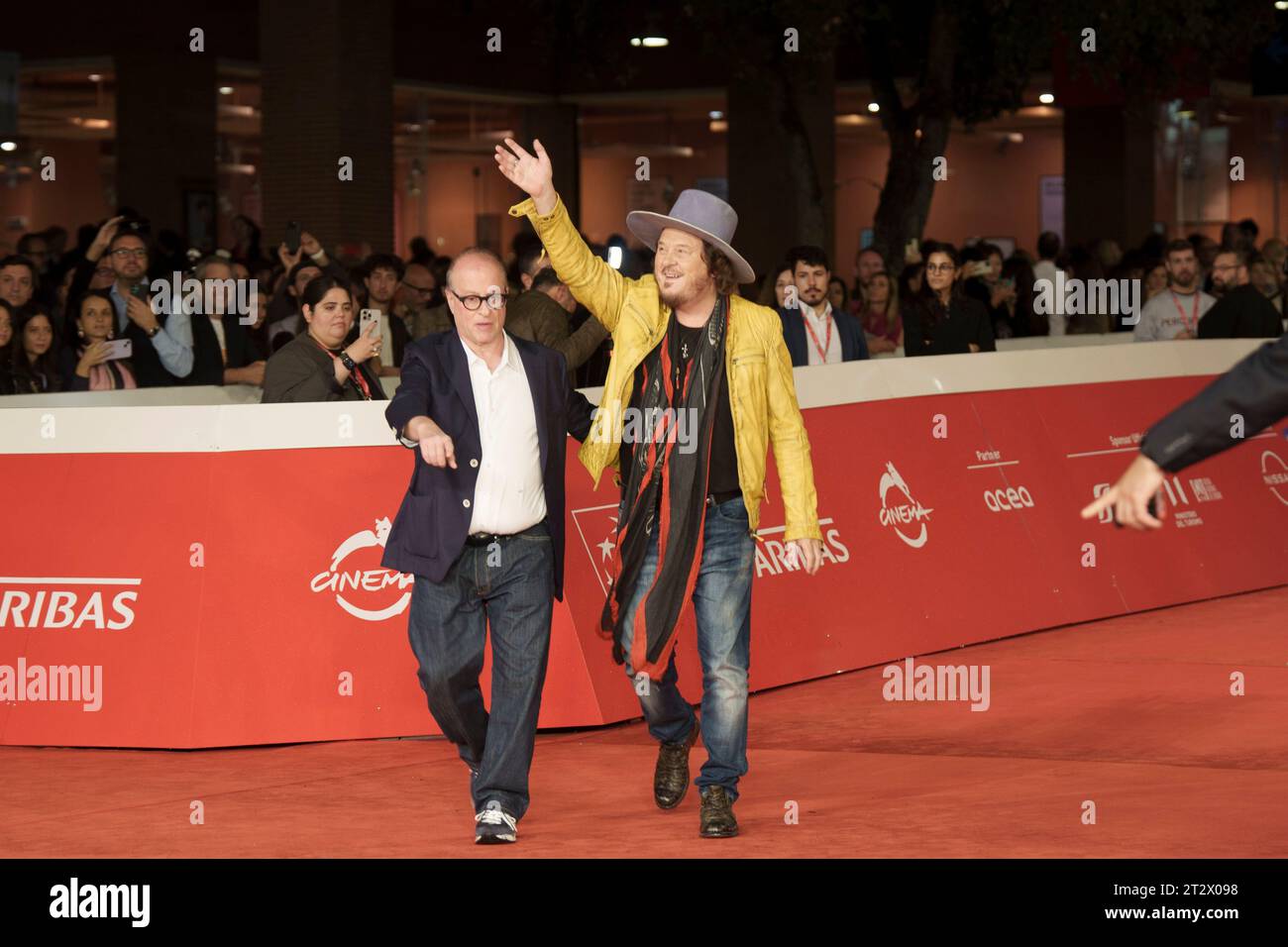 ROME, ITALIE - OCTOBRE 21 : Zucchero Adelmo Fornaciari assiste à un tapis rouge pour le film "ongles des doigts" et "Zucchero - Sugar Fornaciari" pendant le 18T. Banque D'Images