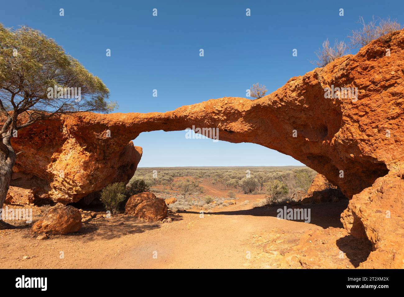 Formation rocheuse de pont de grès naturel, une attraction touristique populaire sur le sentier du patrimoine de grès, Gascoyne Murchison Western Australia Banque D'Images