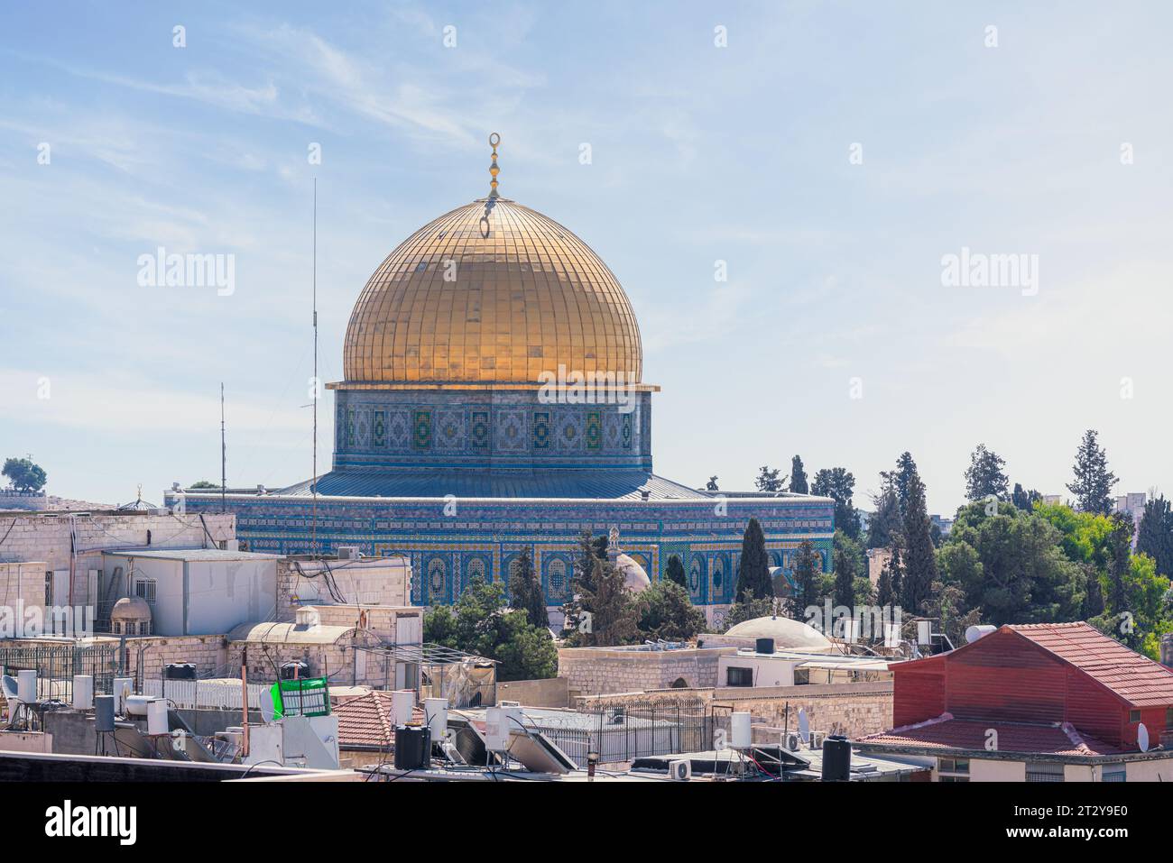 Vue sur le Dôme du Rocher, un célèbre édifice islamique à Jérusalem Banque D'Images