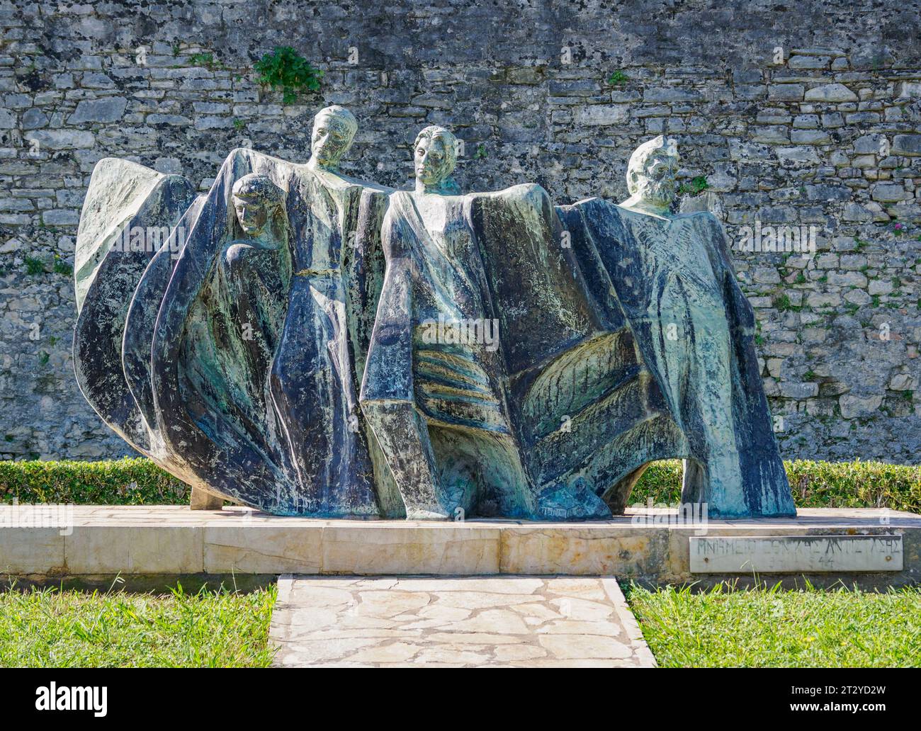 Sculpture en bronze du Nouveau fort vénitien de Kerkira ou de Corfou commémorant la résistance grecque à l'occupation allemande pendant la Seconde Guerre mondiale Banque D'Images