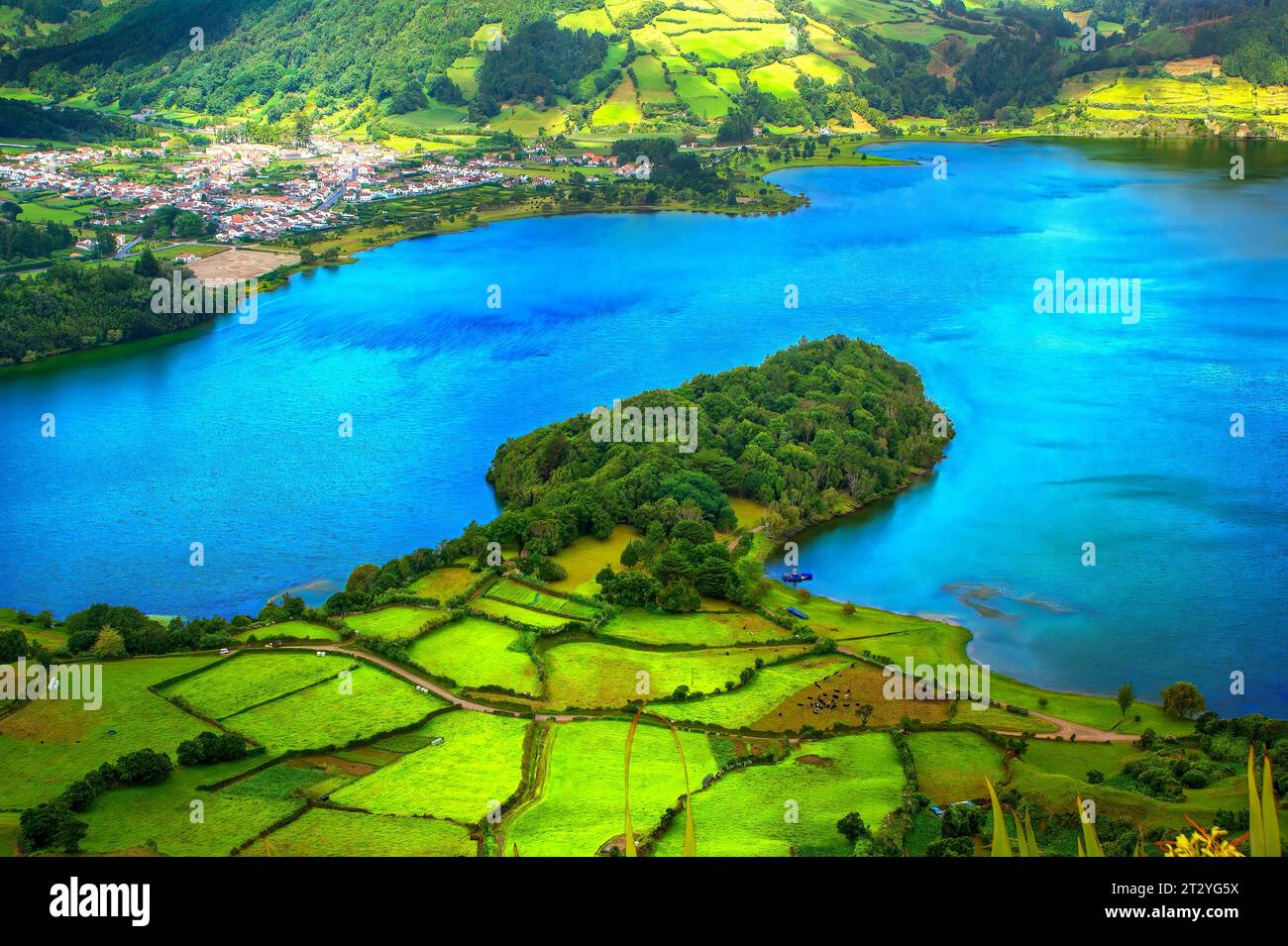 lagoa das Sete Cidades, lagune des sept villes, sur l'île de Sao Miguel, Açores Banque D'Images