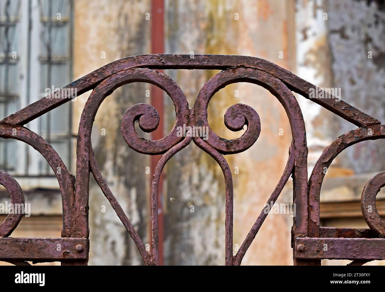 Ancienne grille rouge à Ribeirao Preto, Sao Paulo, Brésil Banque D'Images