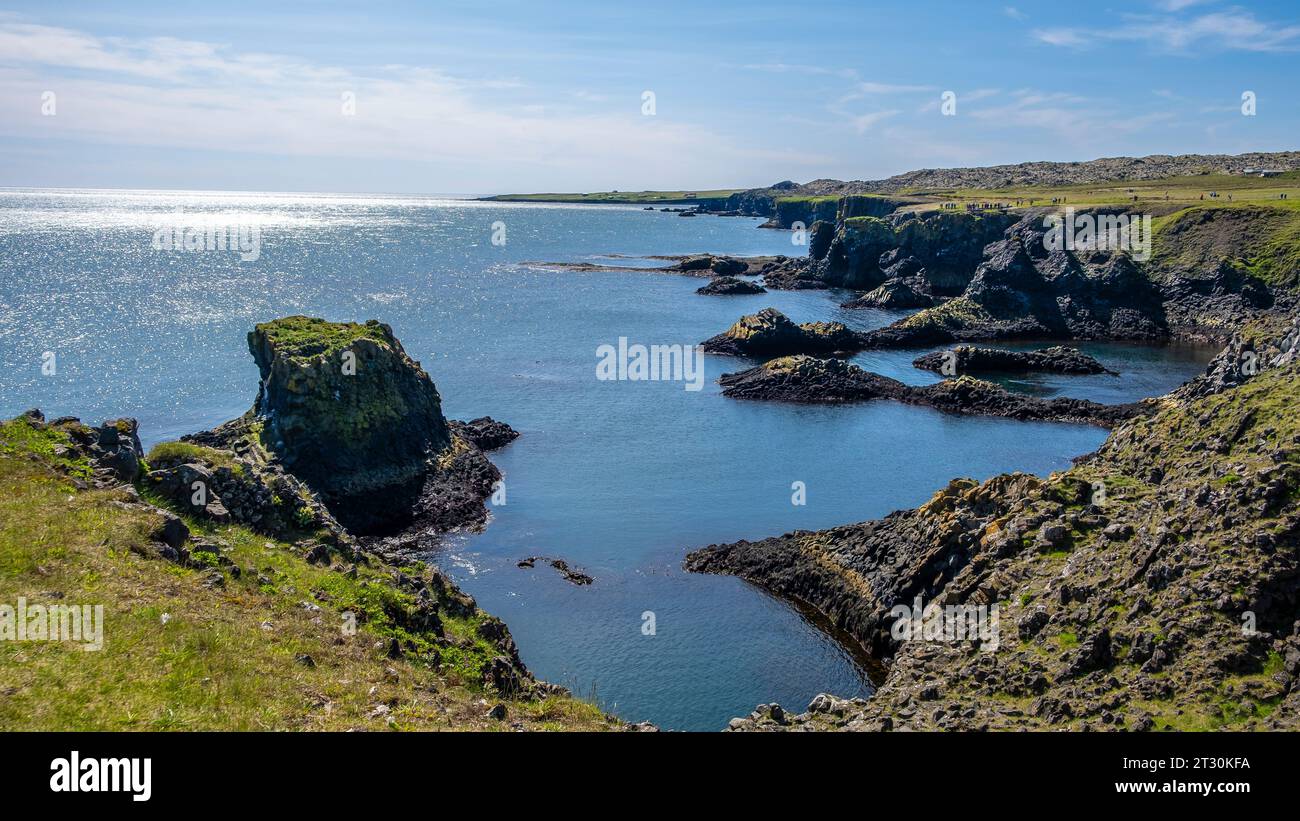 Les falaises entre Arnarstapi et Hellnar dans le parc régional de Snaefellsnes Islande, Europe Banque D'Images